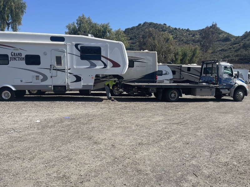 Bakersfield RV towing